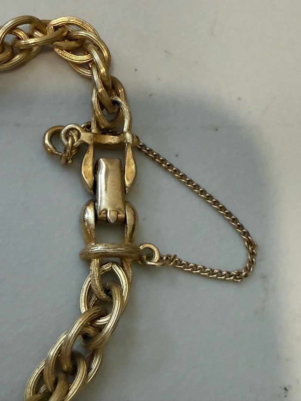 Lisner Jewelry gold tone