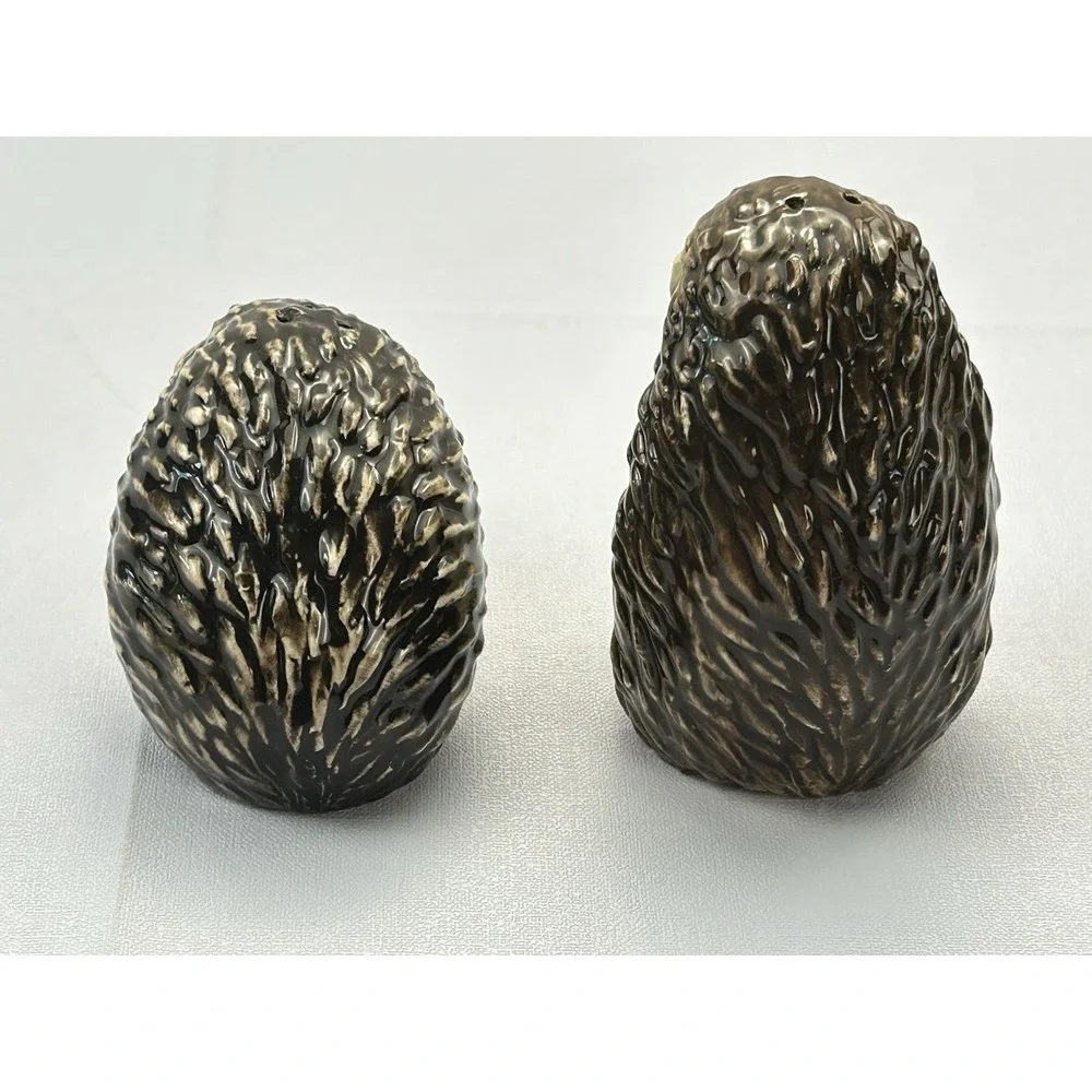 The Unbranded Brand charming ceramic