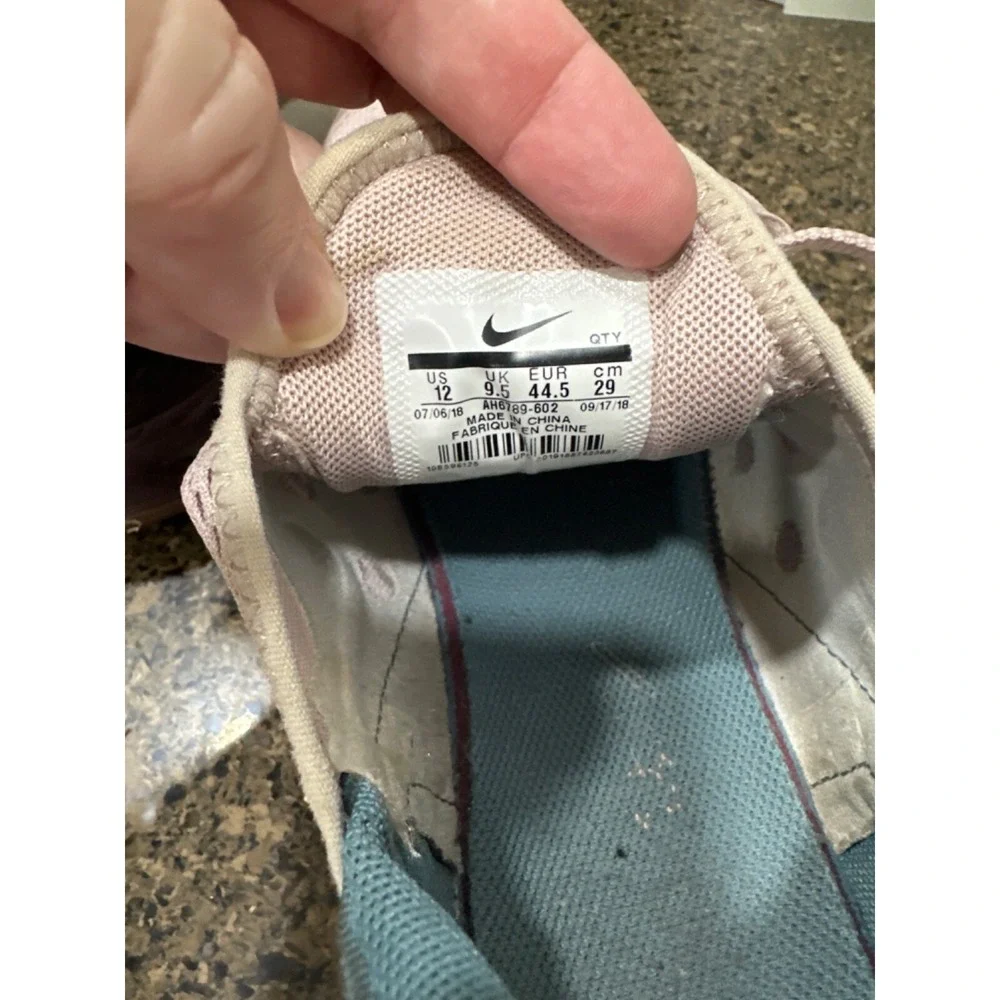 Nike us or her