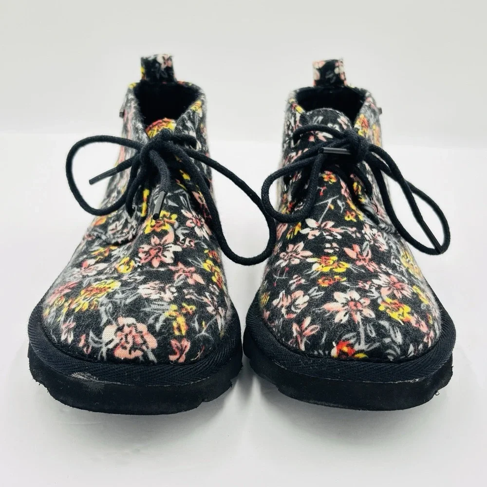 BearPaw this pair