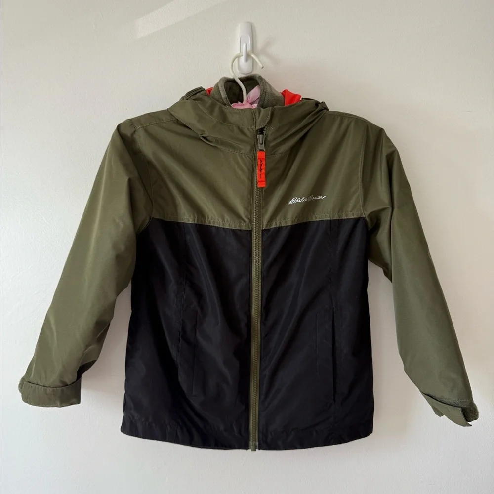 Eddie Bauer 3n1 XS kid's Green and Black Jacket.  Black,‎ Green and Camo
