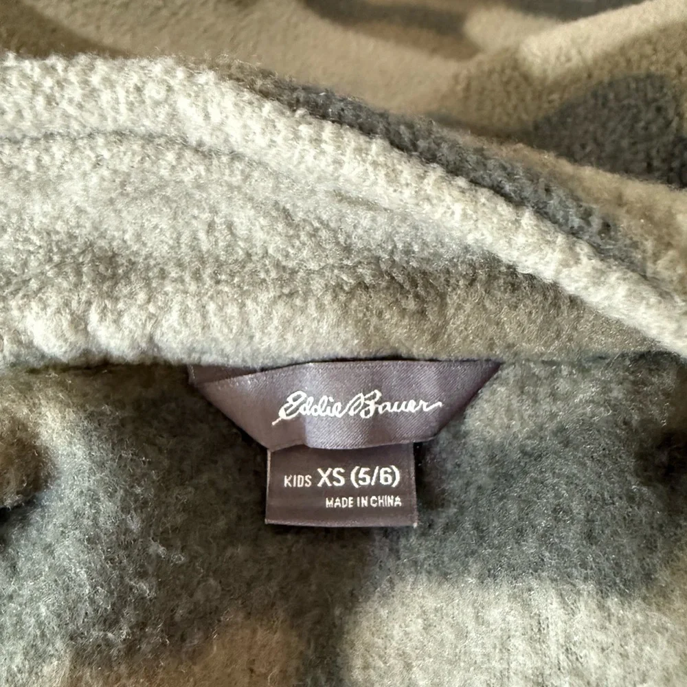 Eddie Bauer stylish olive