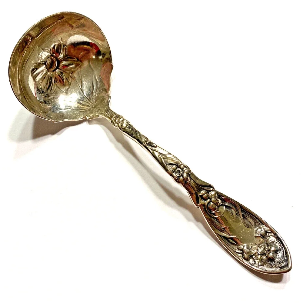 Oneida silverplated serving