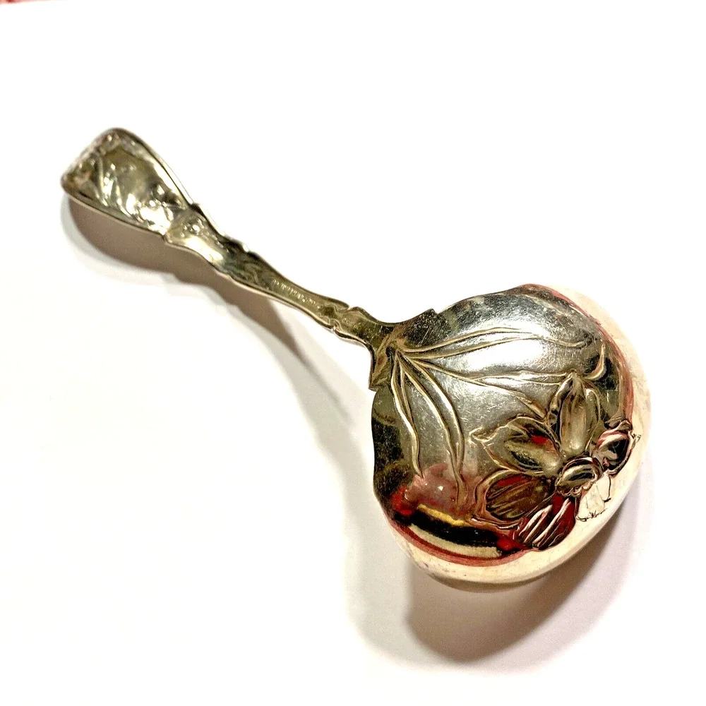 Oneida silverplated serving