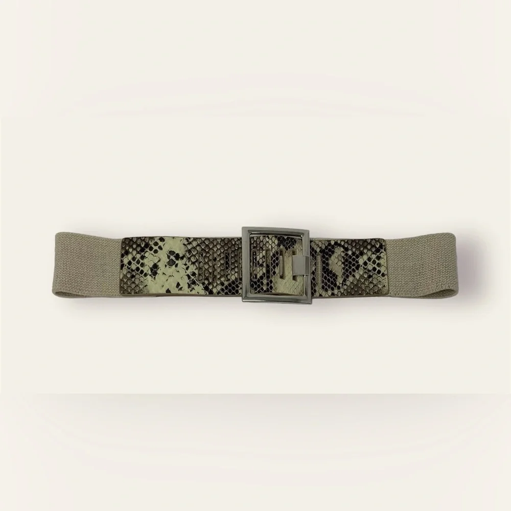 Boutique Item snakeskin print