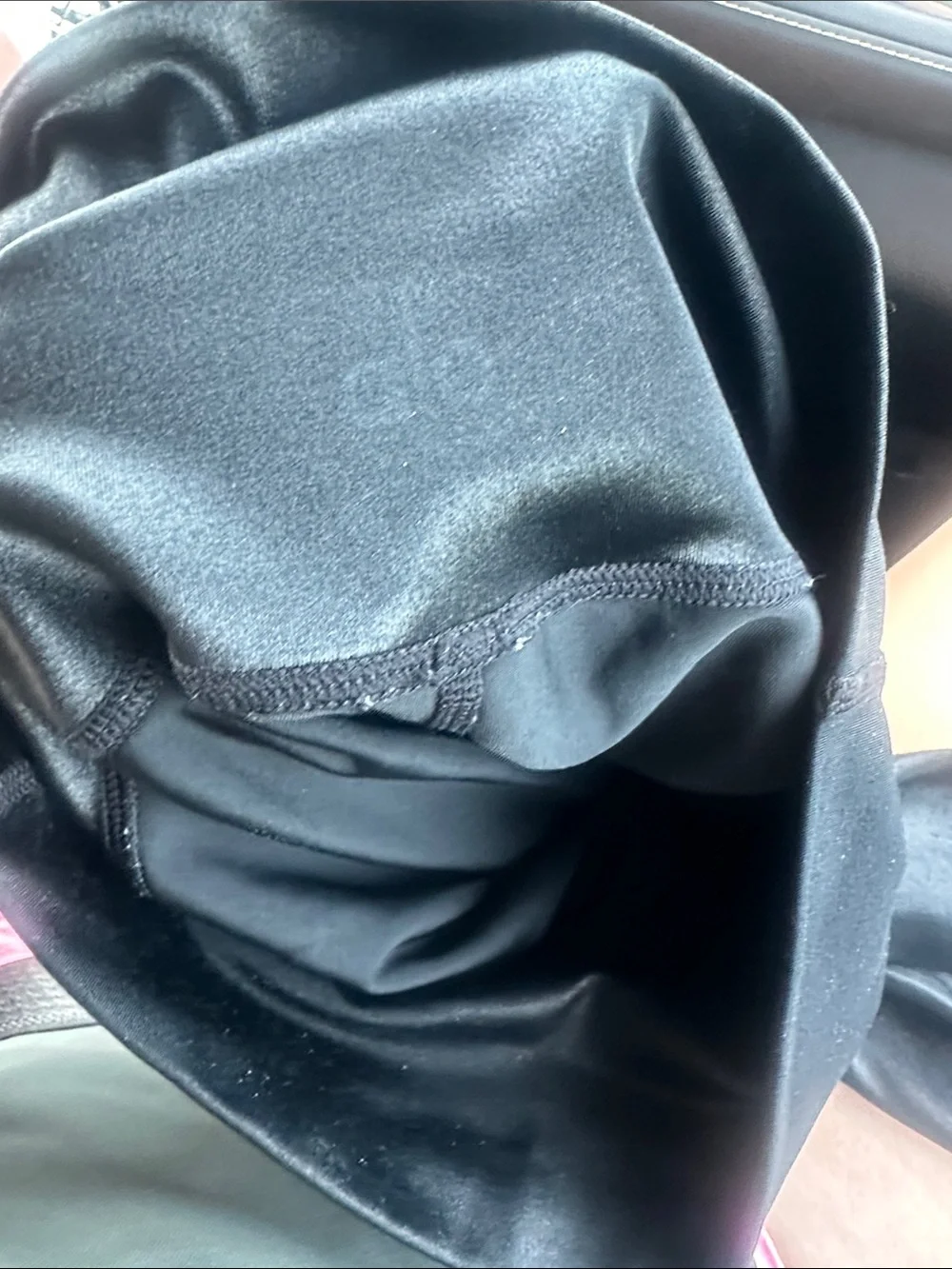 ALO Yoga size tag