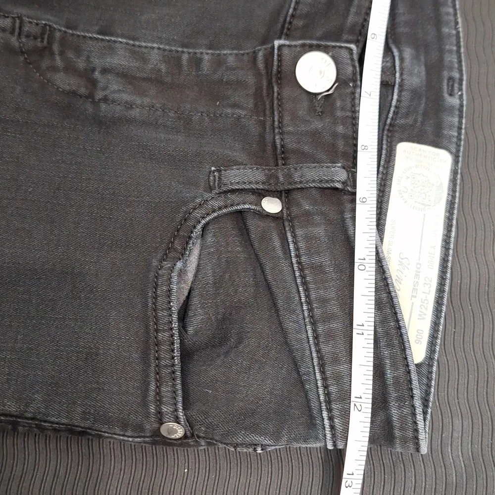 Diesel black skinzee