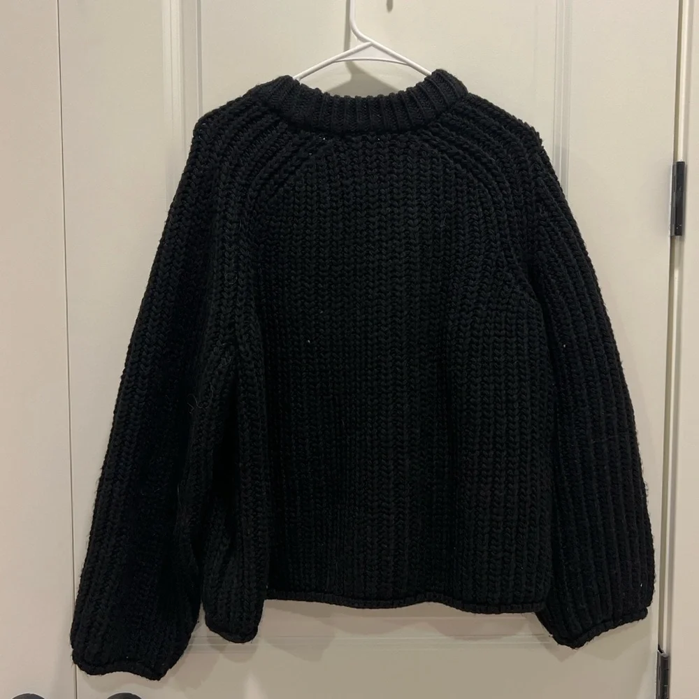 H&M black chunky
