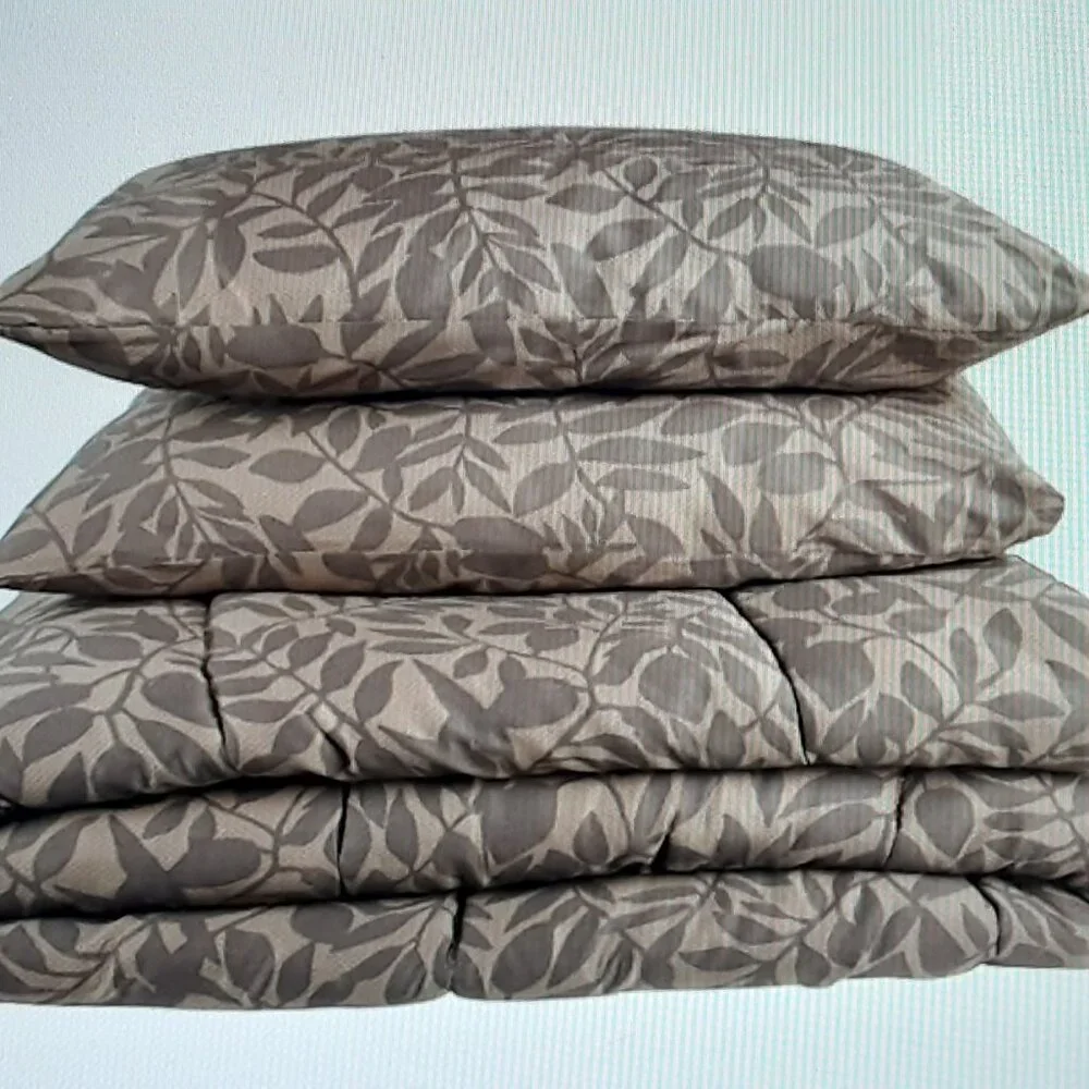 Calvin Klein Collection shams sheet