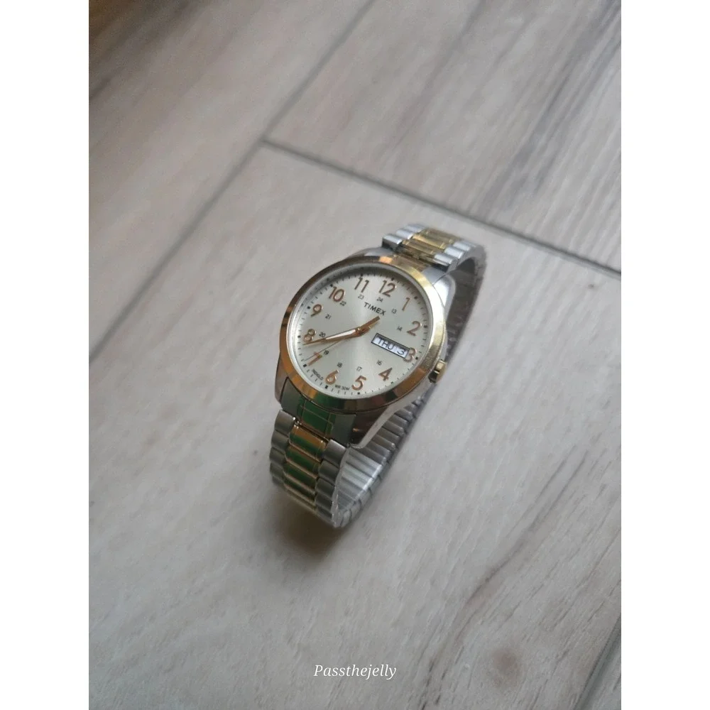 Timex Watch Mens vtg Two Tone White Dial Day Date Old Money Modern Prep Watch