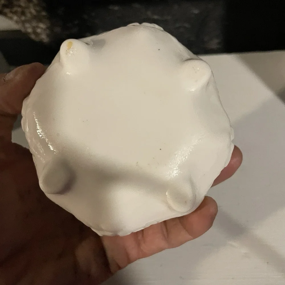 N/A ceramic trinket