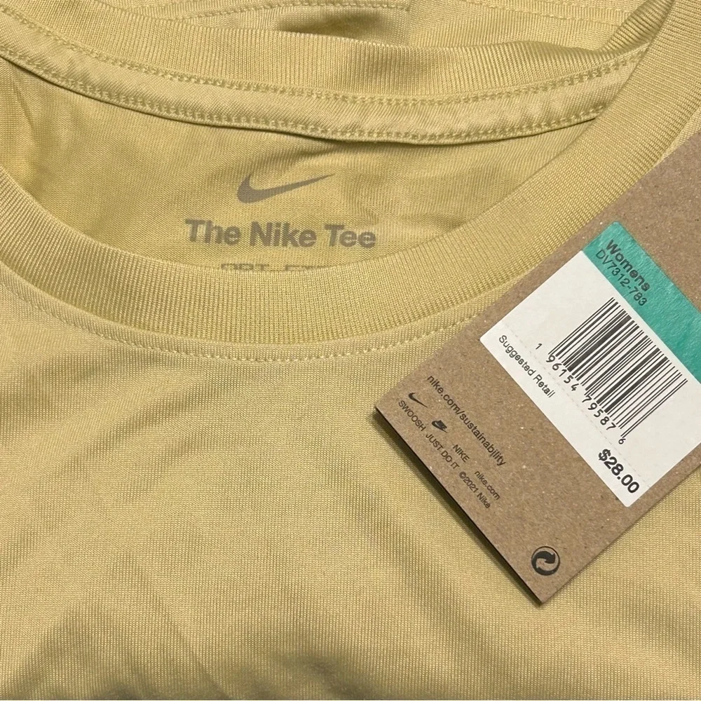 Nike show up