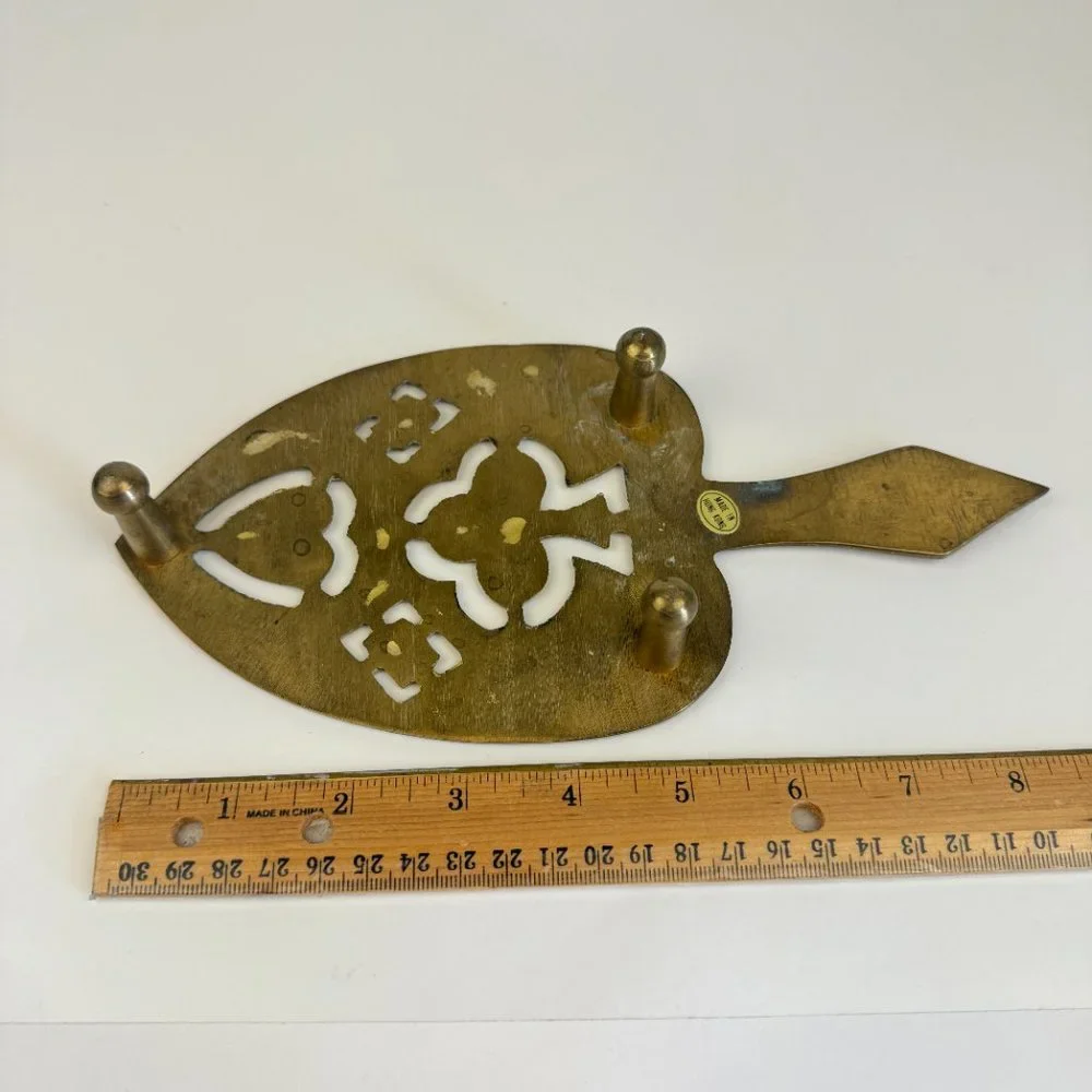 Unbranded vtg gold