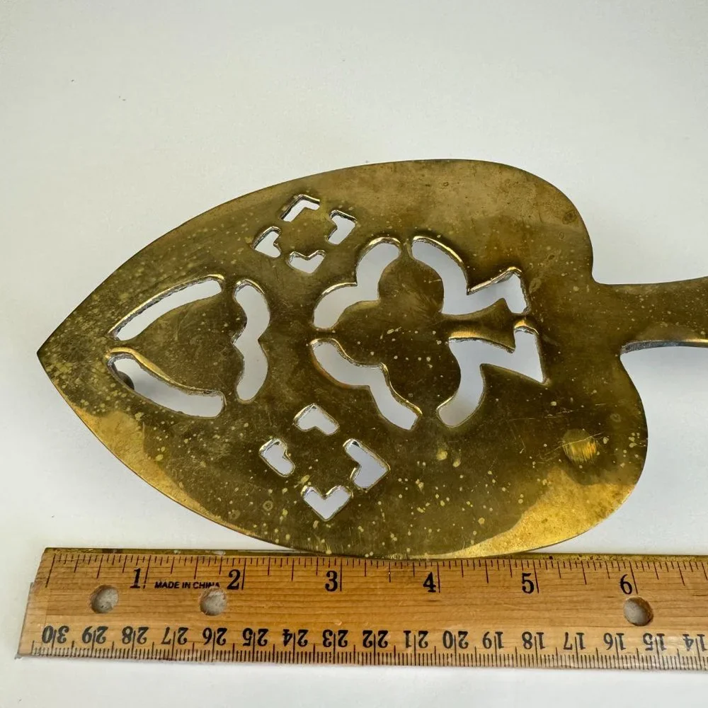 Unbranded vtg gold