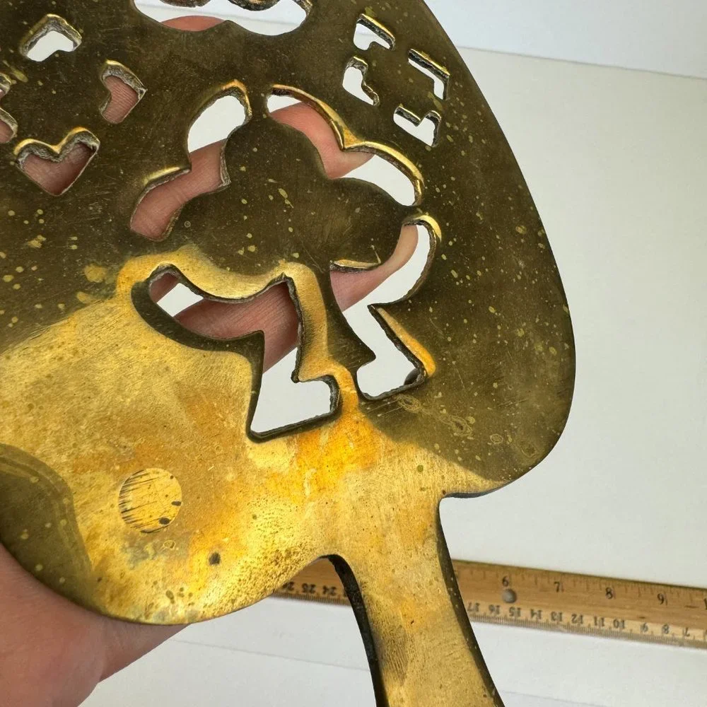 Unbranded vtg gold