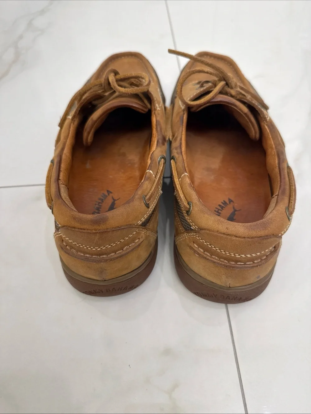 Tommy Bahama used classic