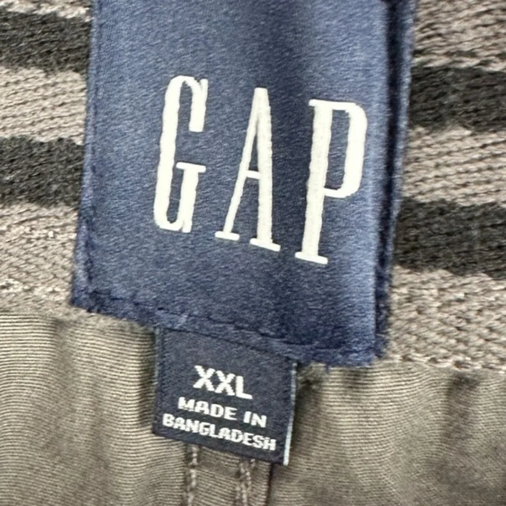 Gap Men Pull On Shorts 2XL Grey Casual Drawstring Stretch Flat Front Pockets NEW