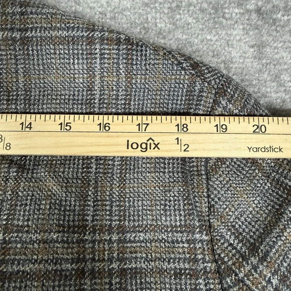 Jos A Bank Blazer Men's 46L Gray Plaid Wool Two Button Lanifico Di‎ Pray