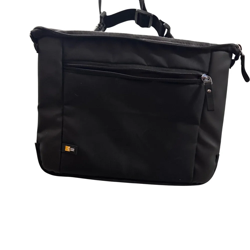 Case Logic Laptop‎ Messenger Bag Adjustable Strap Black Commuter 13 in L 8 in H