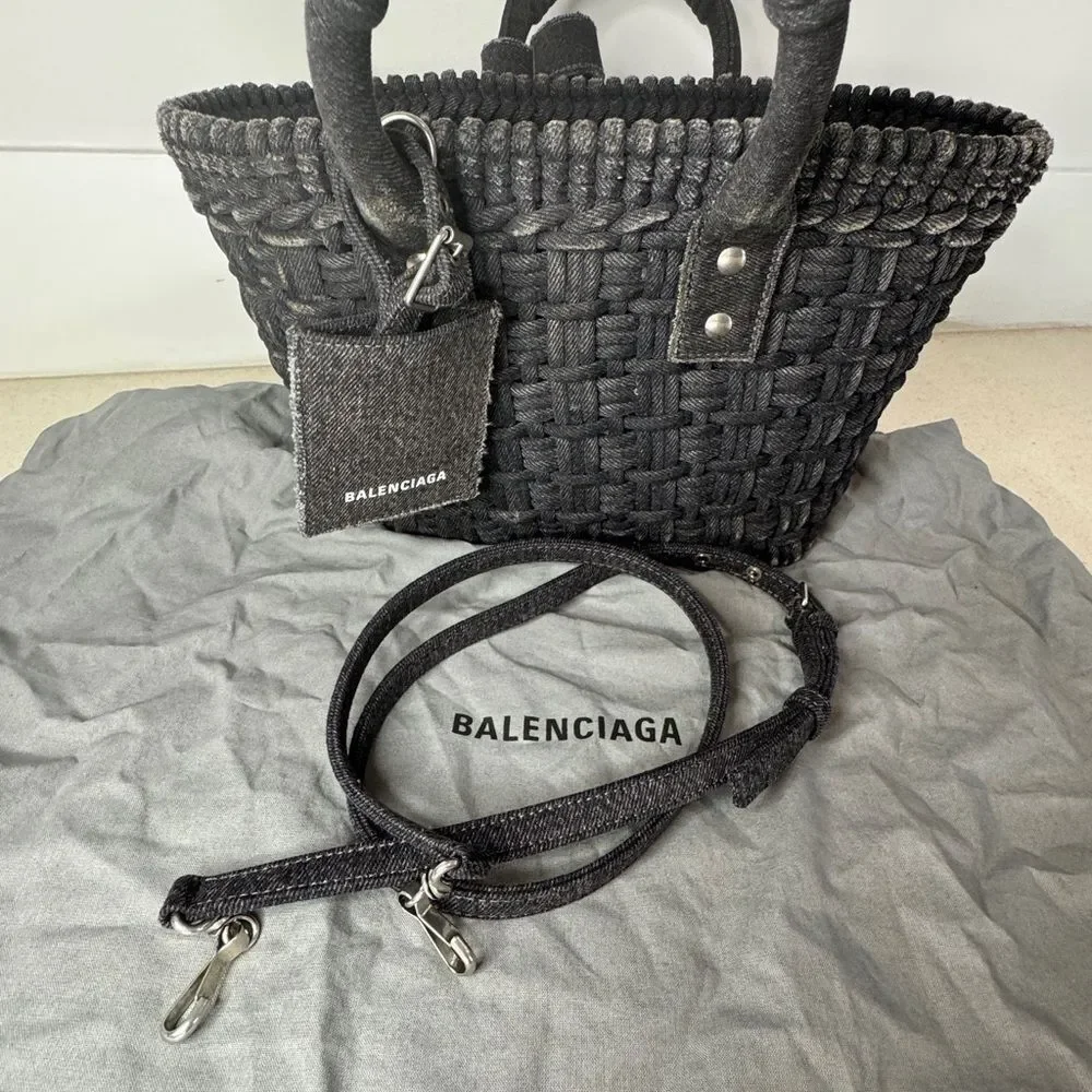 Balenciaga xs bistro