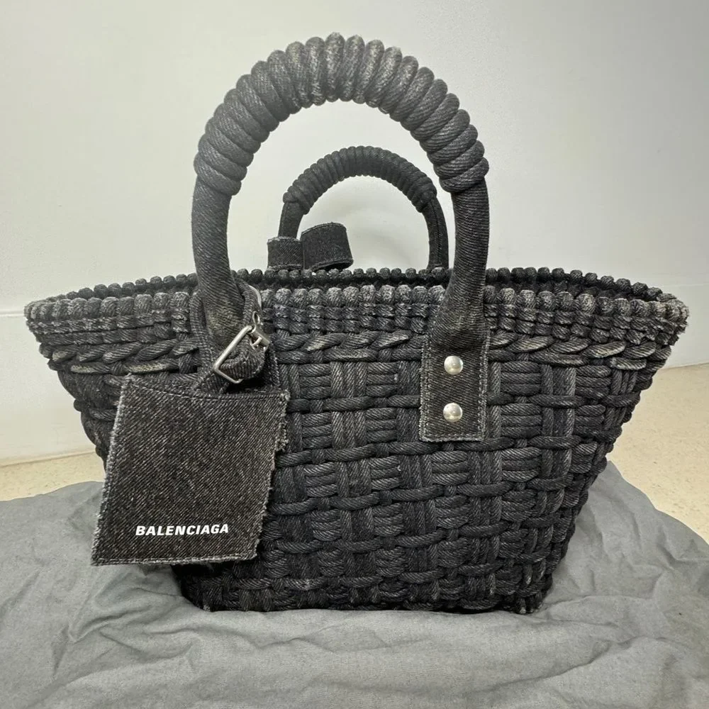 Balenciaga xs bistro