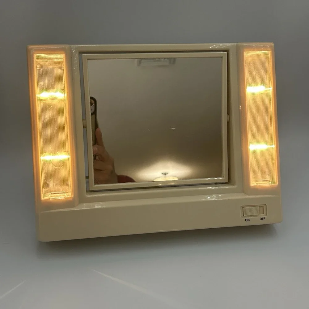 Vtg 1986 Avon Reflections of Beauty Lighted Magnifying Make-Up Mirror Dual-Sided