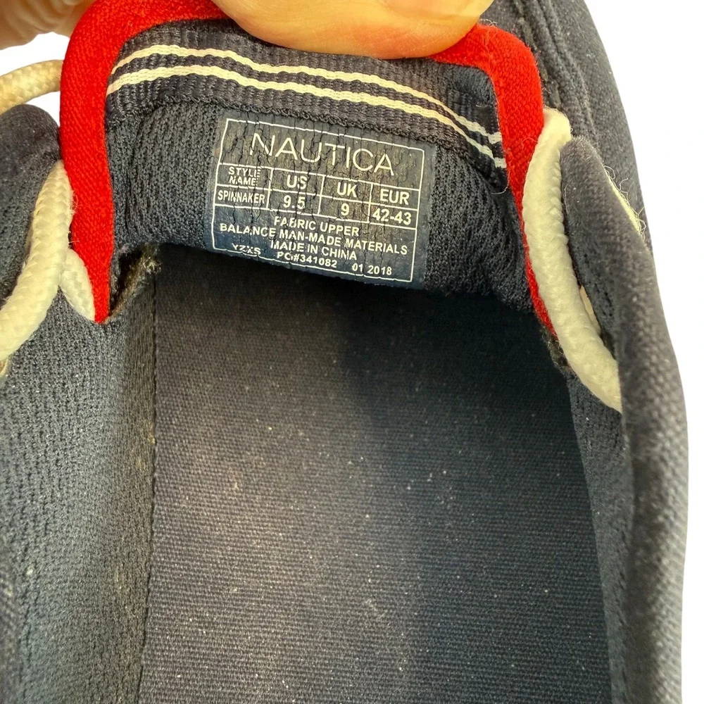 Nautica spinnaker boat