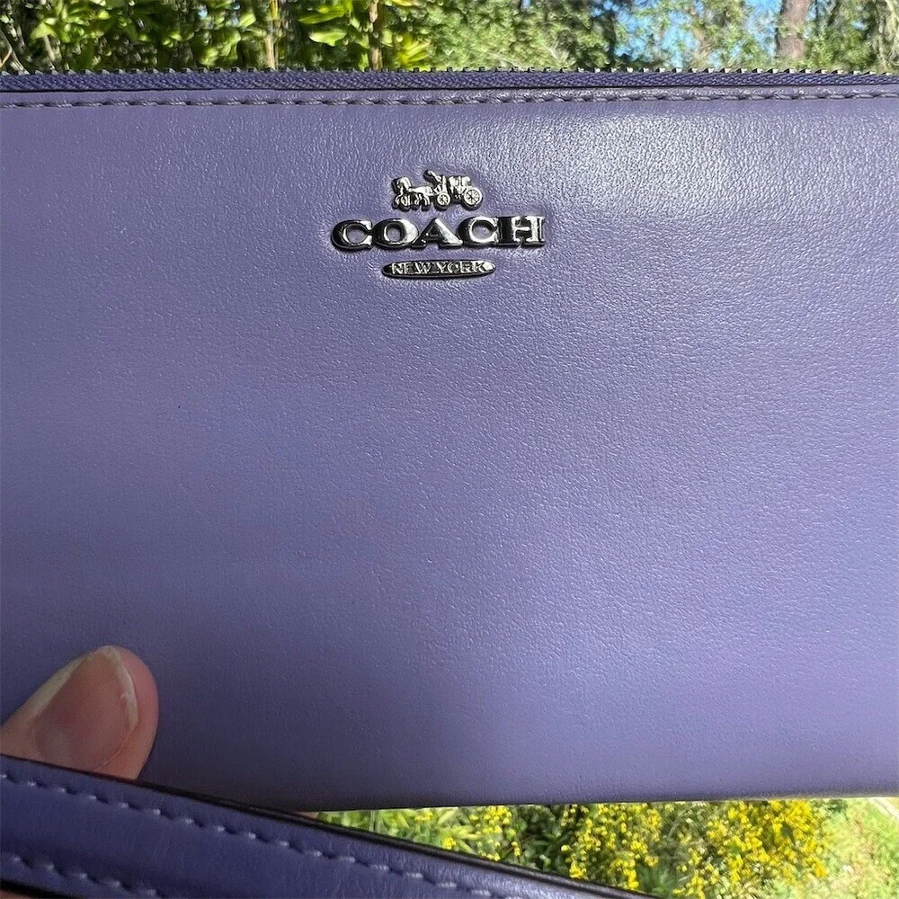Coach wristlet wallet