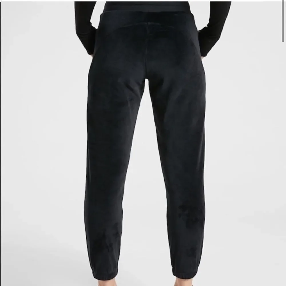 Athleta inseam 26”