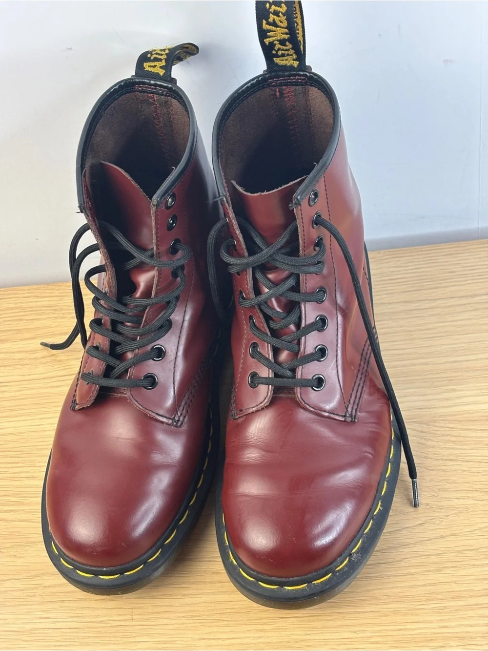 Dr. Martens smooth burgundy