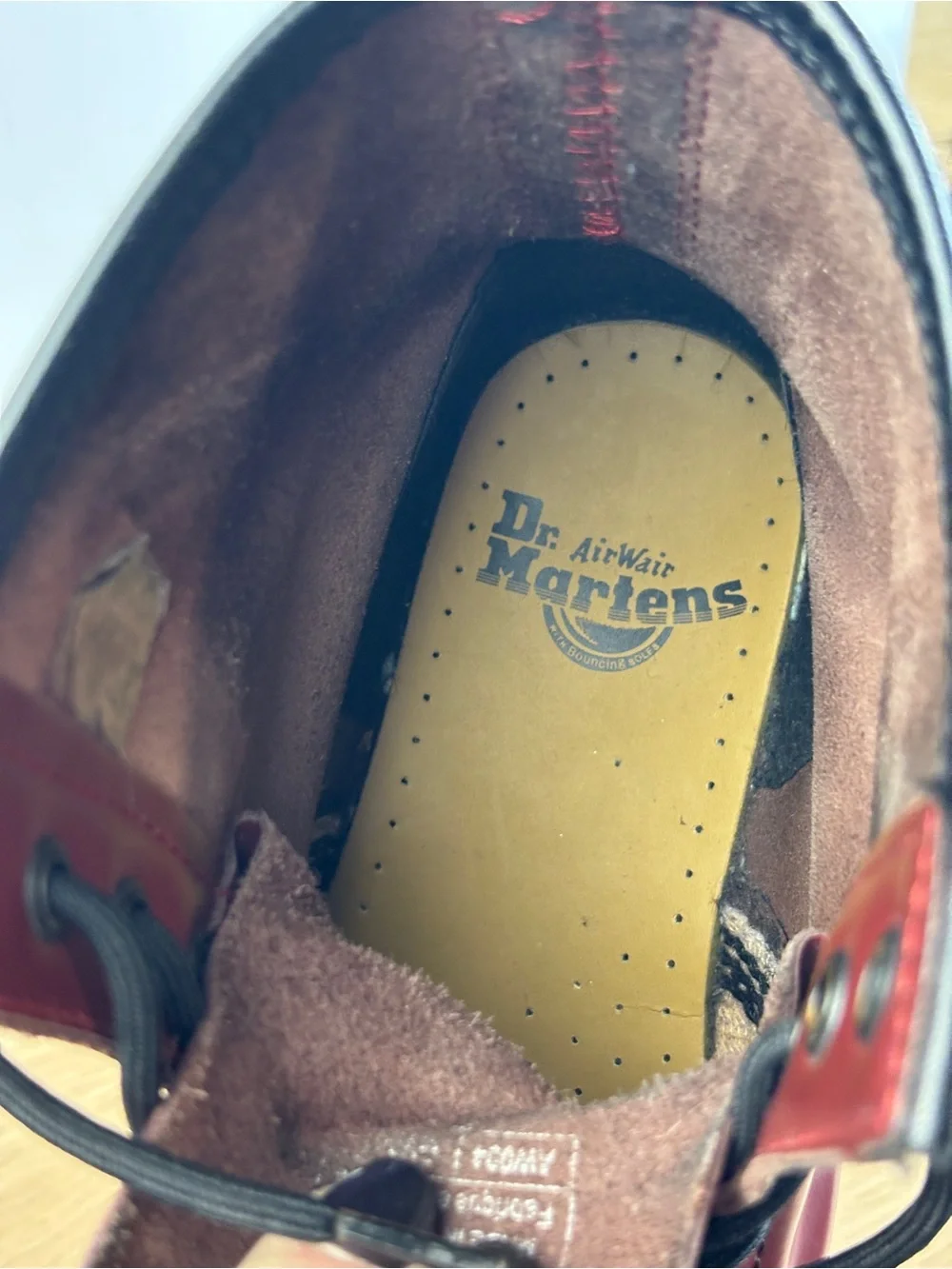 Dr. Martens smooth burgundy