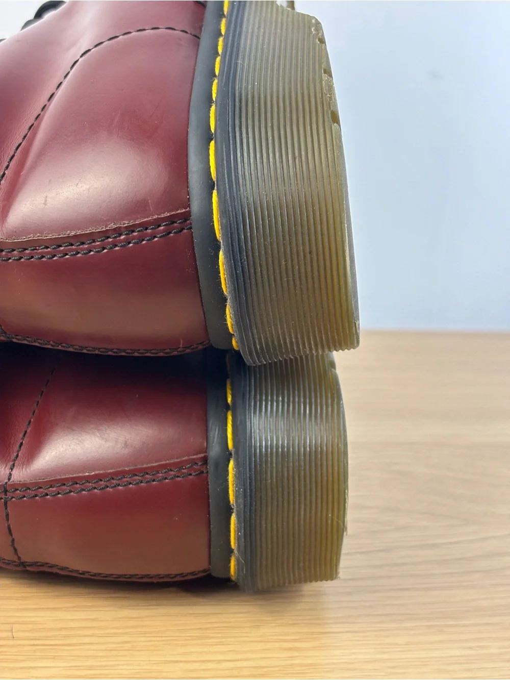 Dr. Martens smooth burgundy
