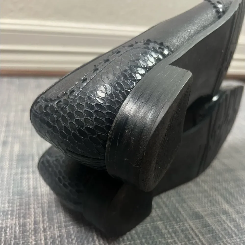 Stuart Weitzman size black