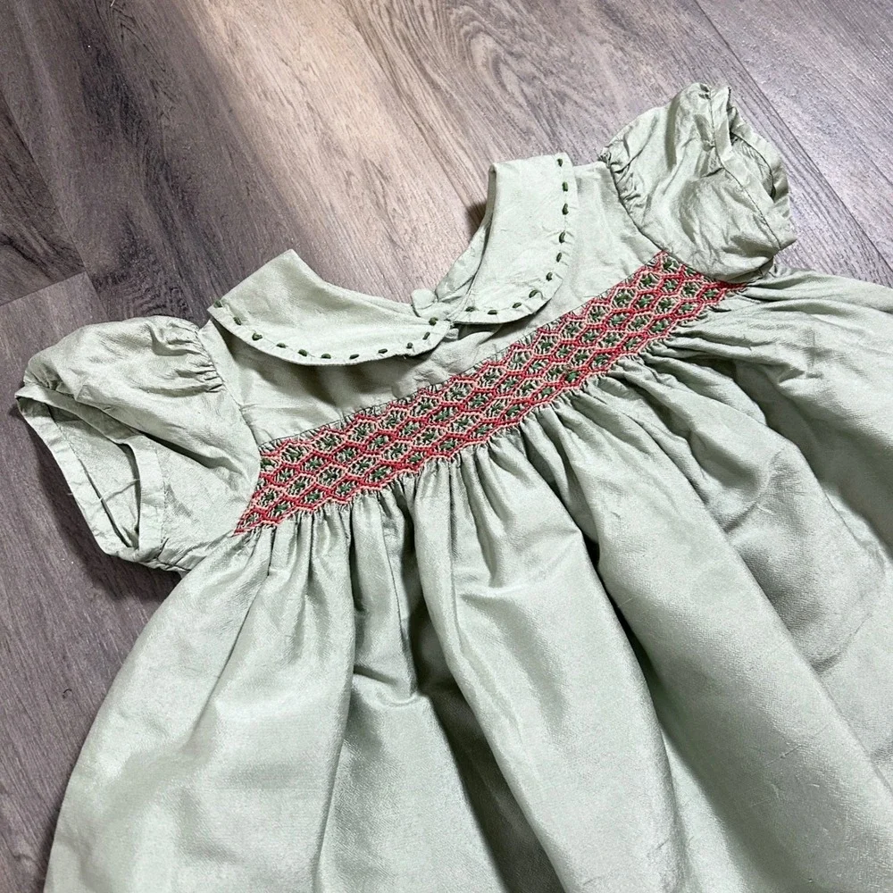 VTG Isabel Garretón Hand Smocked 100% Silk Dress 3 Sea Foam Sage Green Heirloom