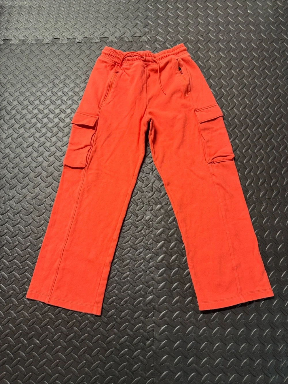 GAP bright coral