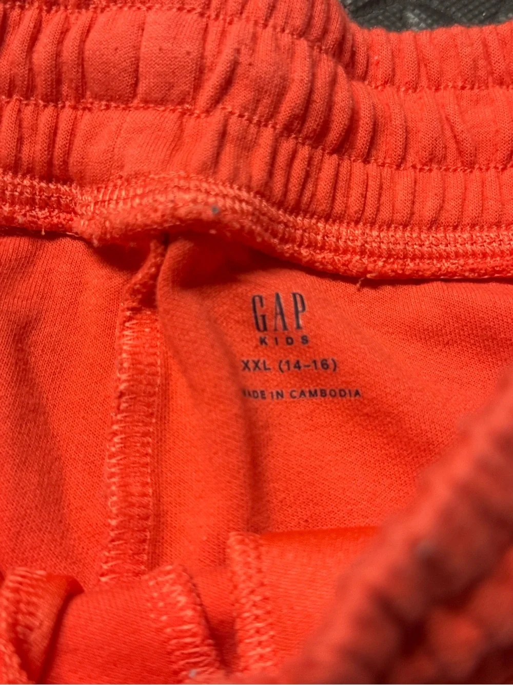 GAP bright coral