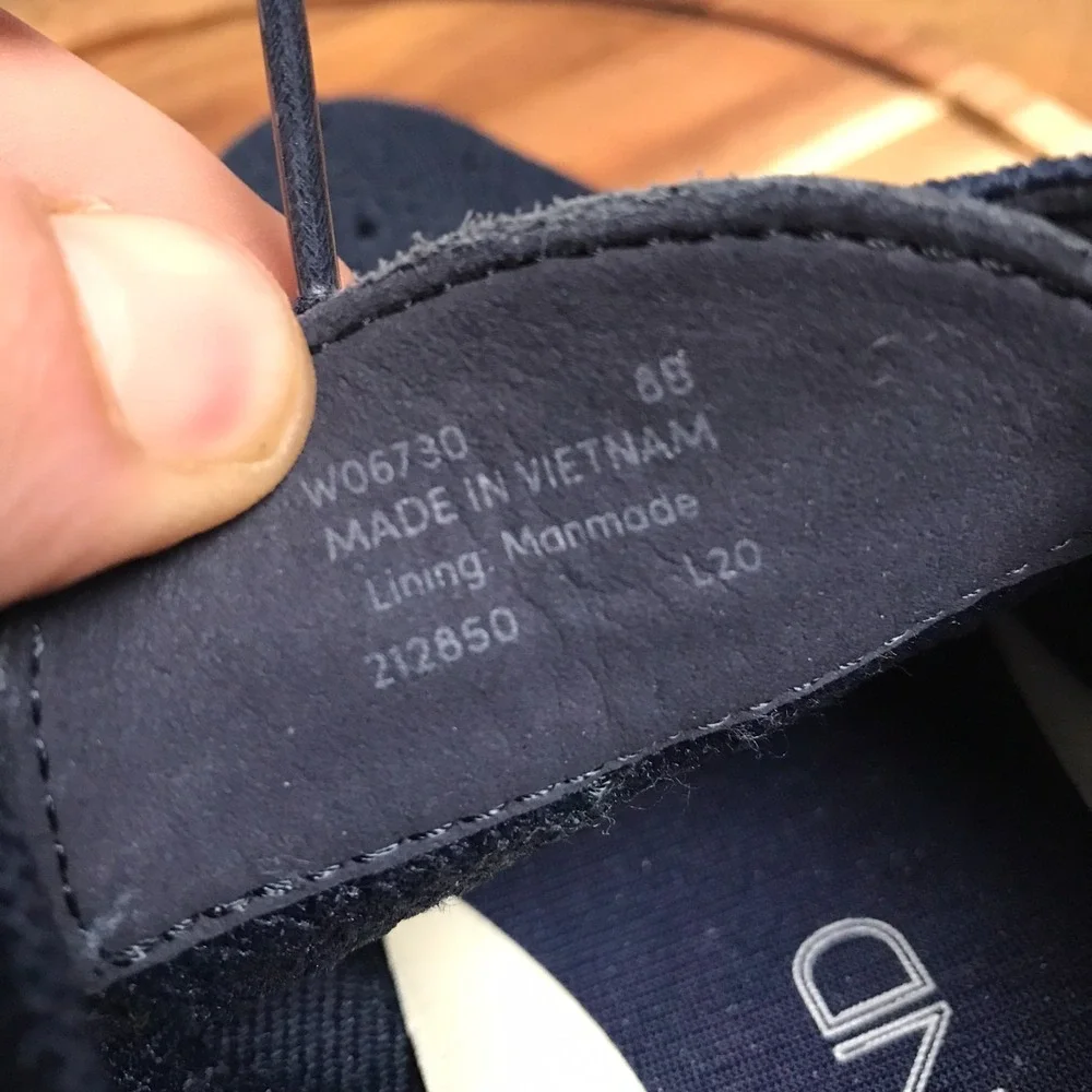 Cole Haan very good