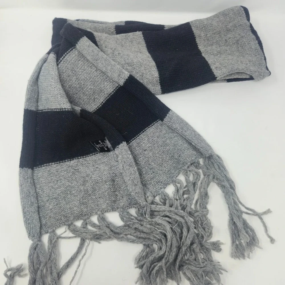 H&M Premium Blend‎ Scarf 80% Wool Chunky Knit Striped Black Grey Fringe 84