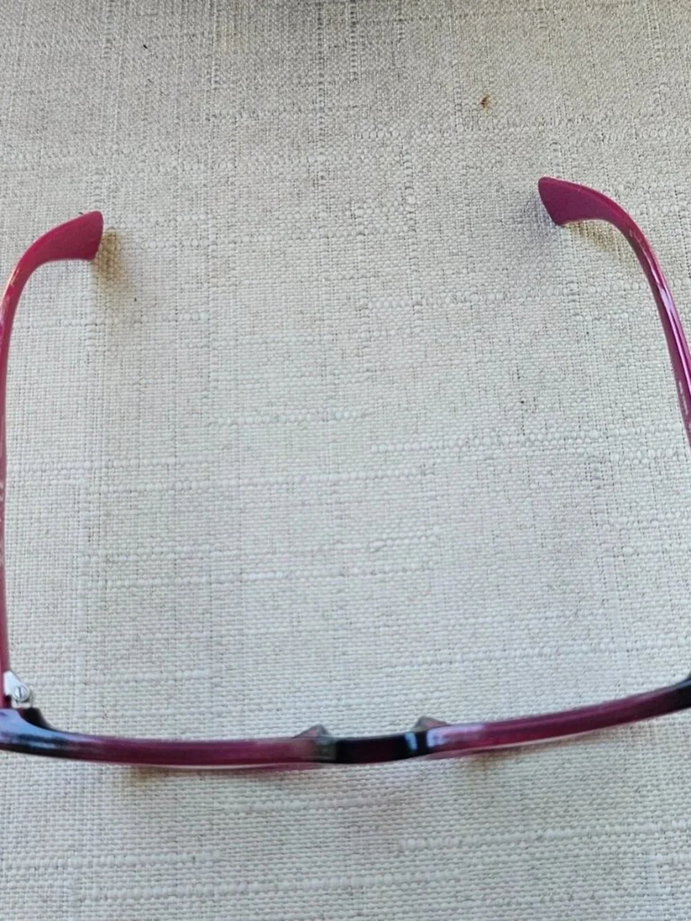Ray-Ban sign youth