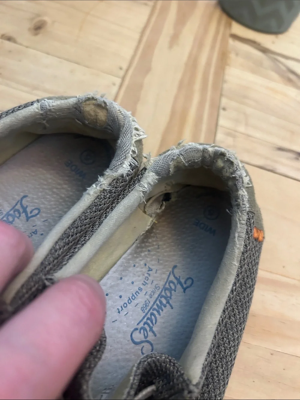 Hey Dude casual slip