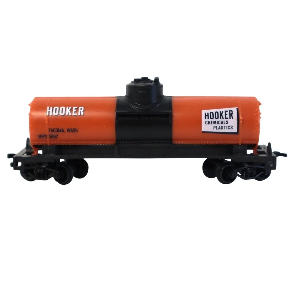 HO Scale Hooker Chemicals Plastics Tank Car SHPX 5867 Orange Black Rolling Stock