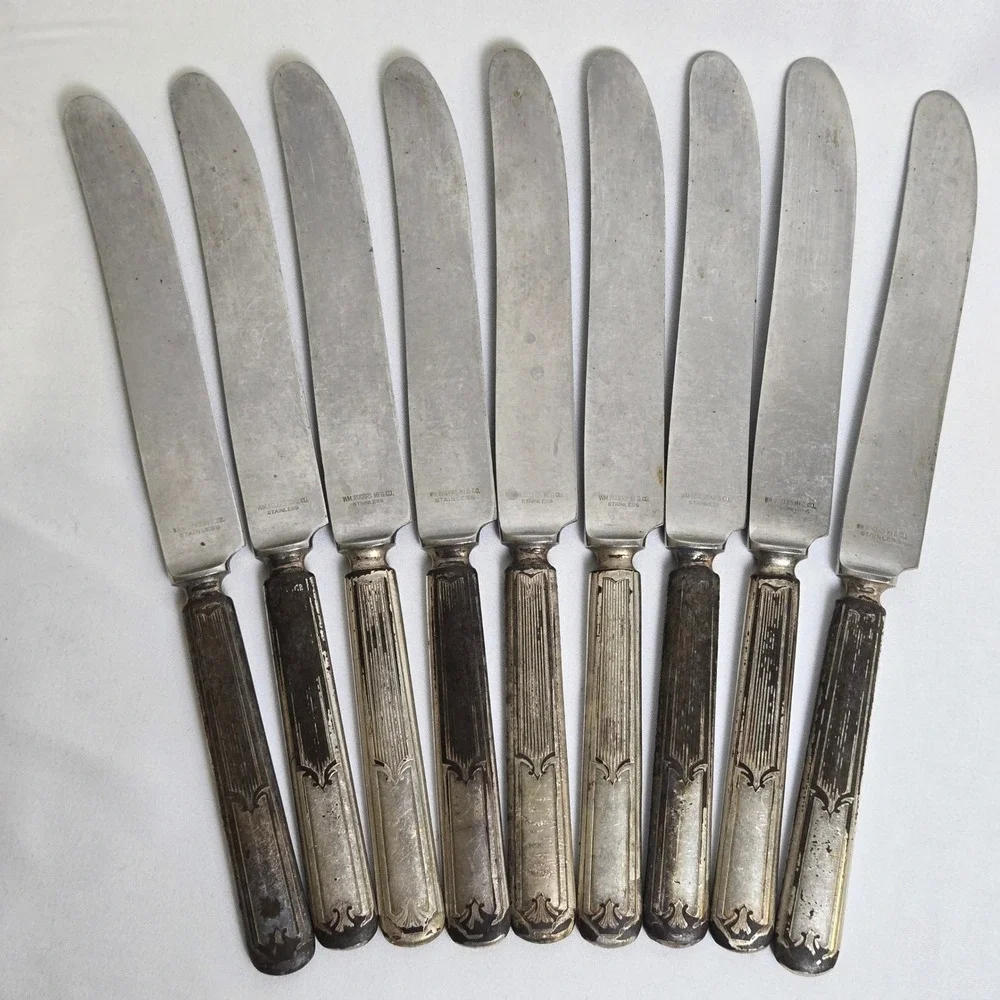 WM‎ Rogers MFG Co Stainless Butter Knives, Set of 9, Vintage 9.5