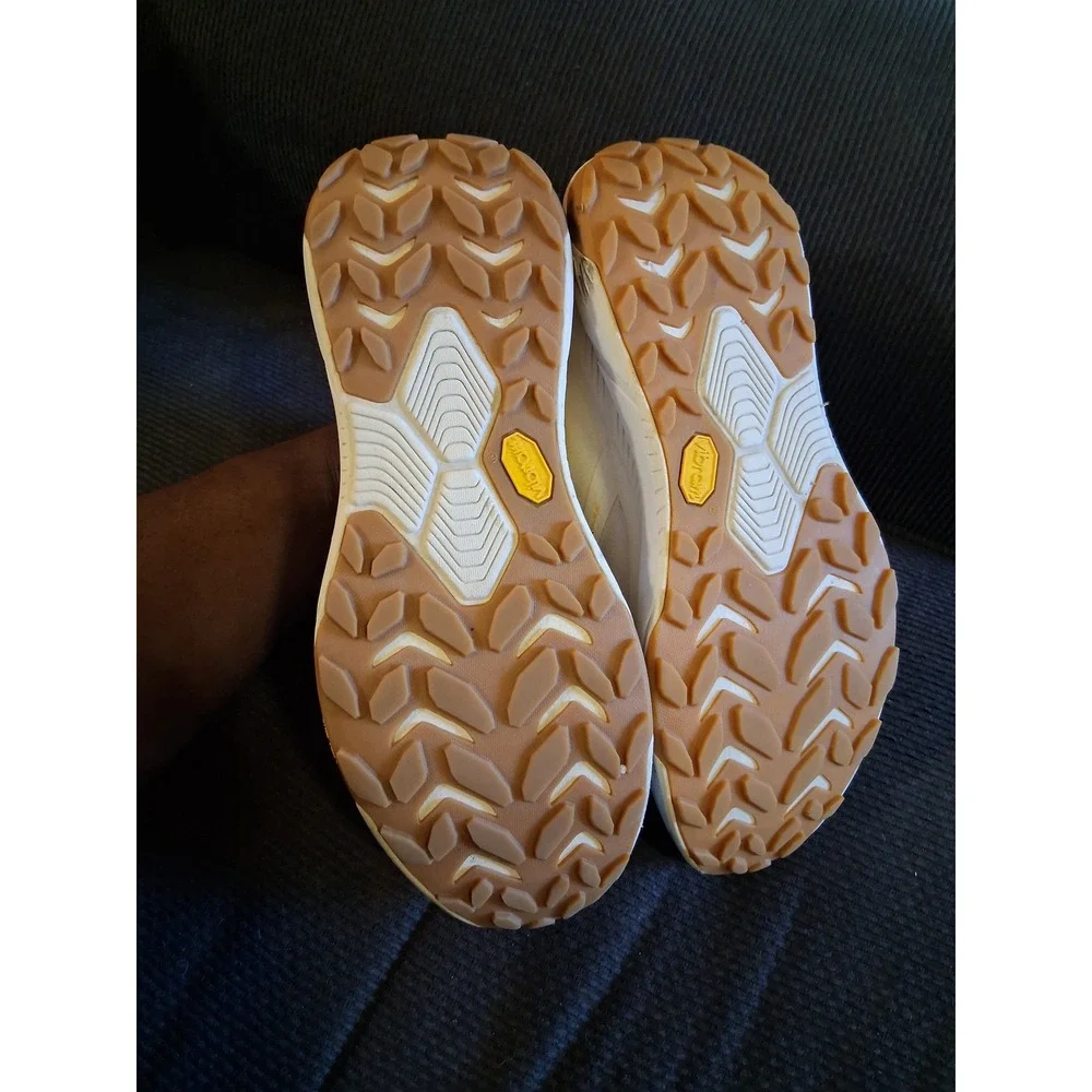 Hoka One One hoka transport