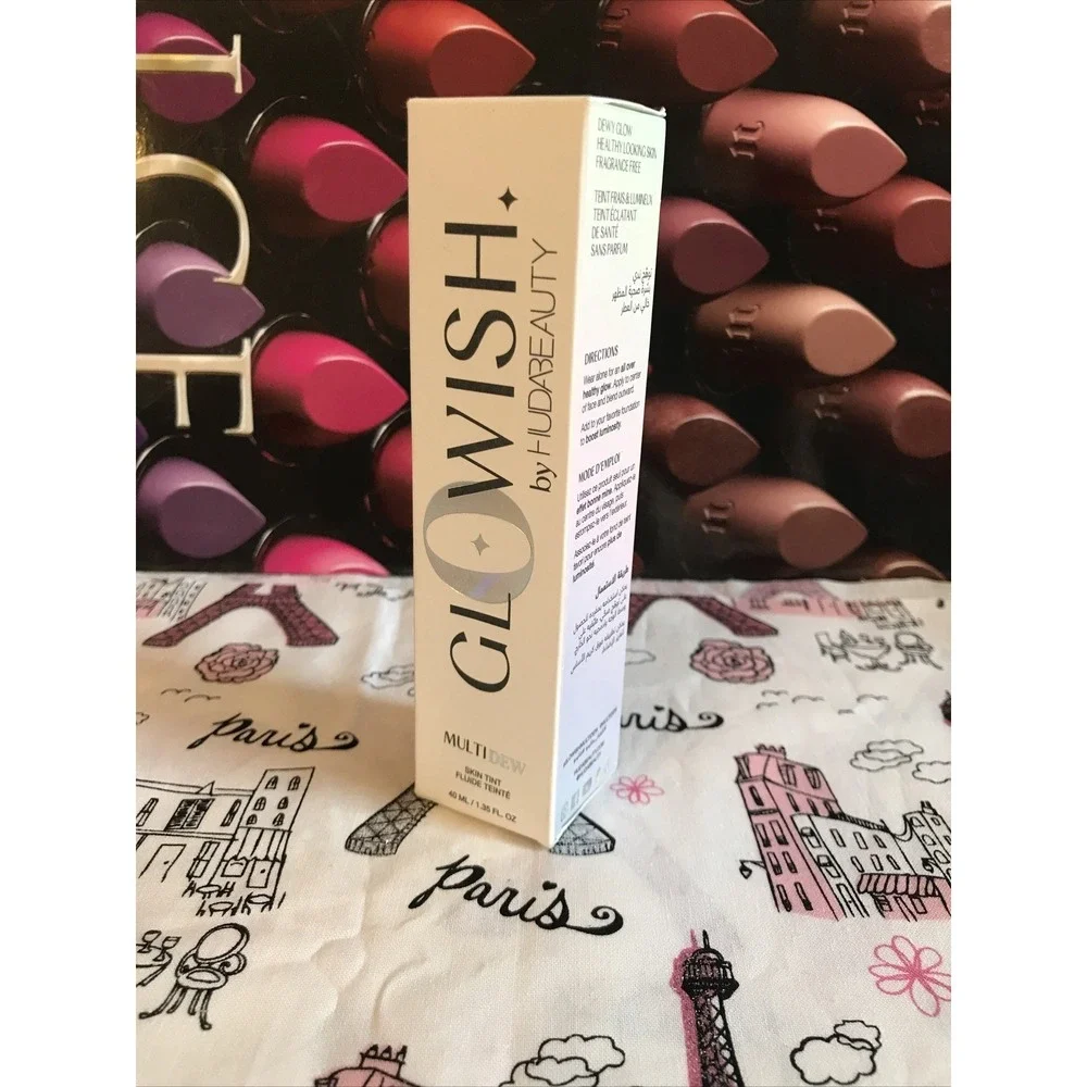 HUDA BEAUTY GLOWISH MULTI DEW SKIN TINT 1.35 OZ BOXED - deep tan‎ 10