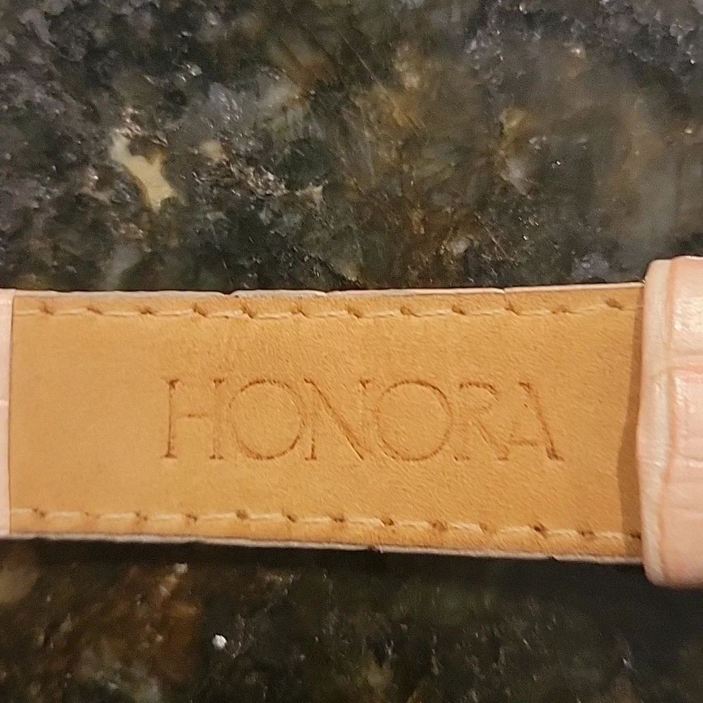 Honora watch silver