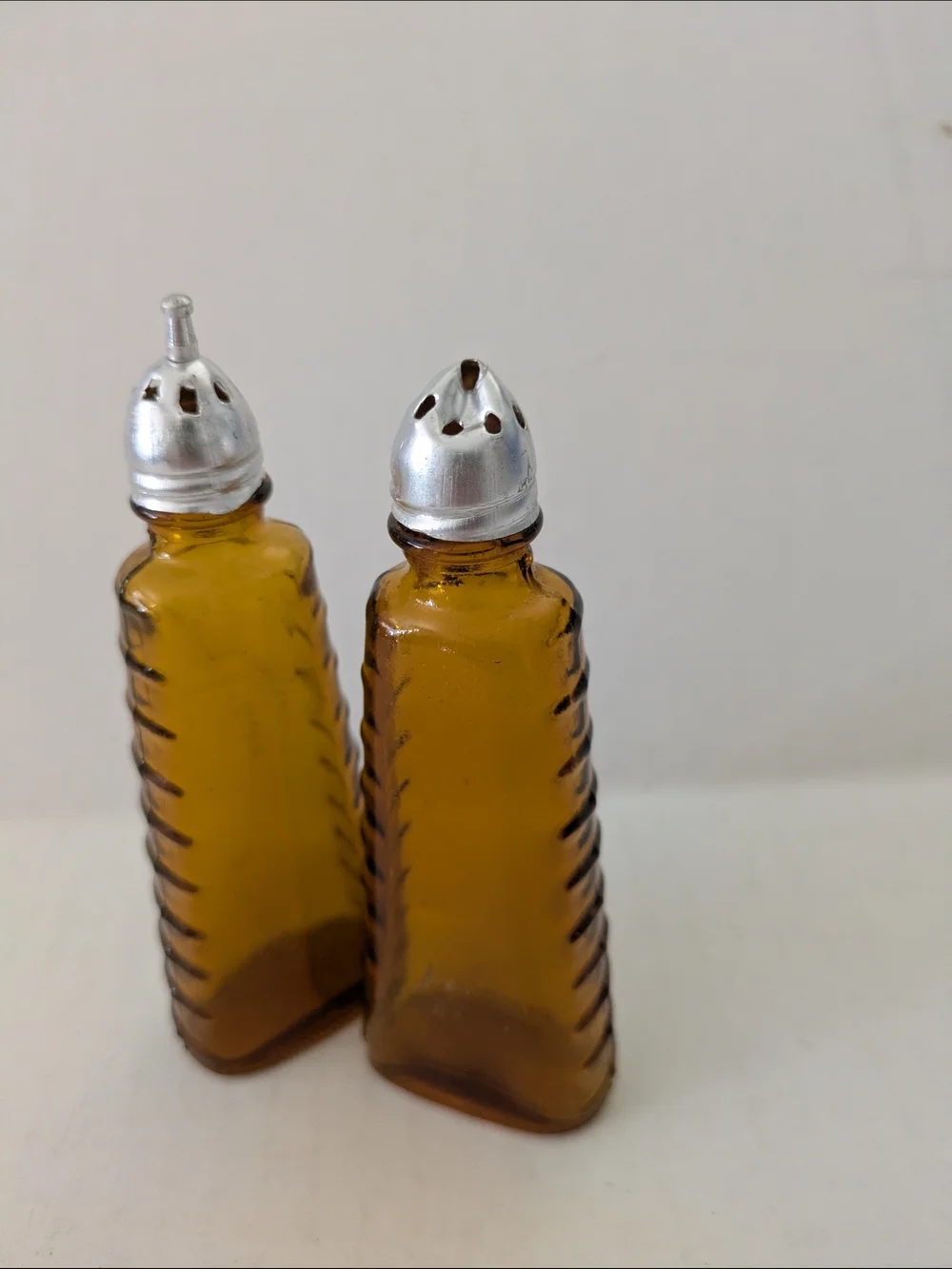 N/A pair amber