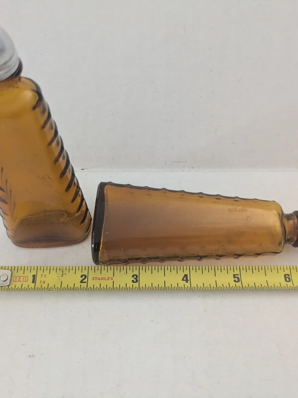 N/A pair amber