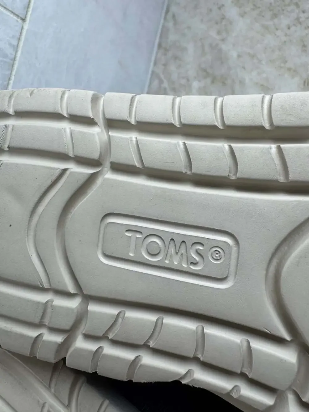 TOMS lightweight versatile