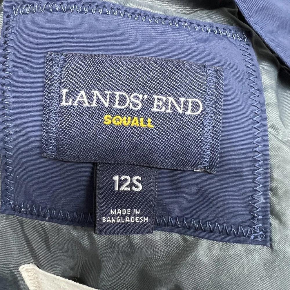 Lands End brand lands