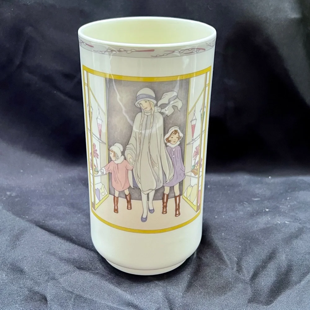1987 Minton Royal Doulton England Bone China Vase 6.5”‎ - Golden Days - Vintage